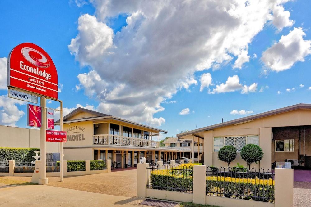 Econo Lodge Park Lane Μπούνταμπεργκ Εξωτερικό φωτογραφία