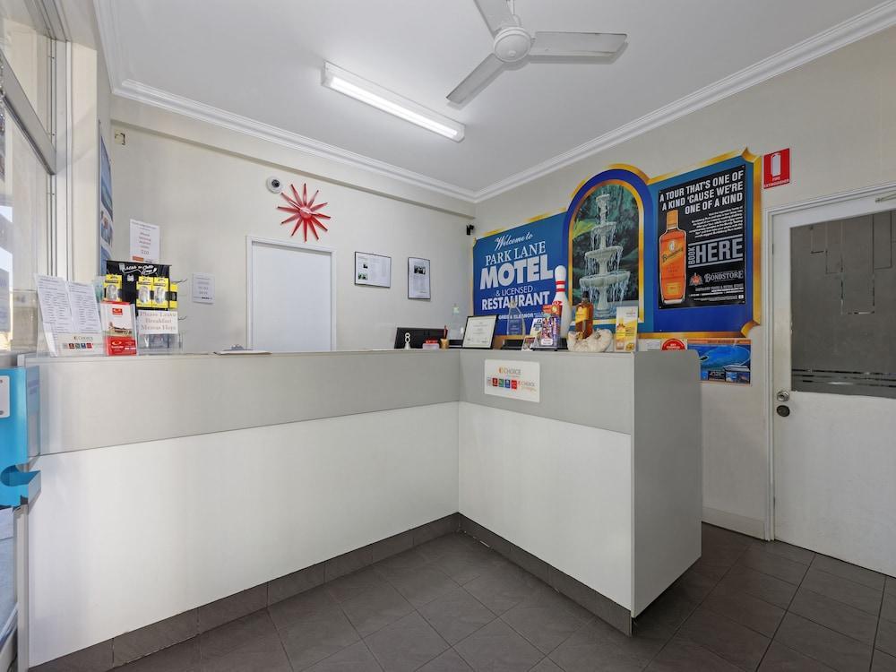 Econo Lodge Park Lane Μπούνταμπεργκ Εξωτερικό φωτογραφία