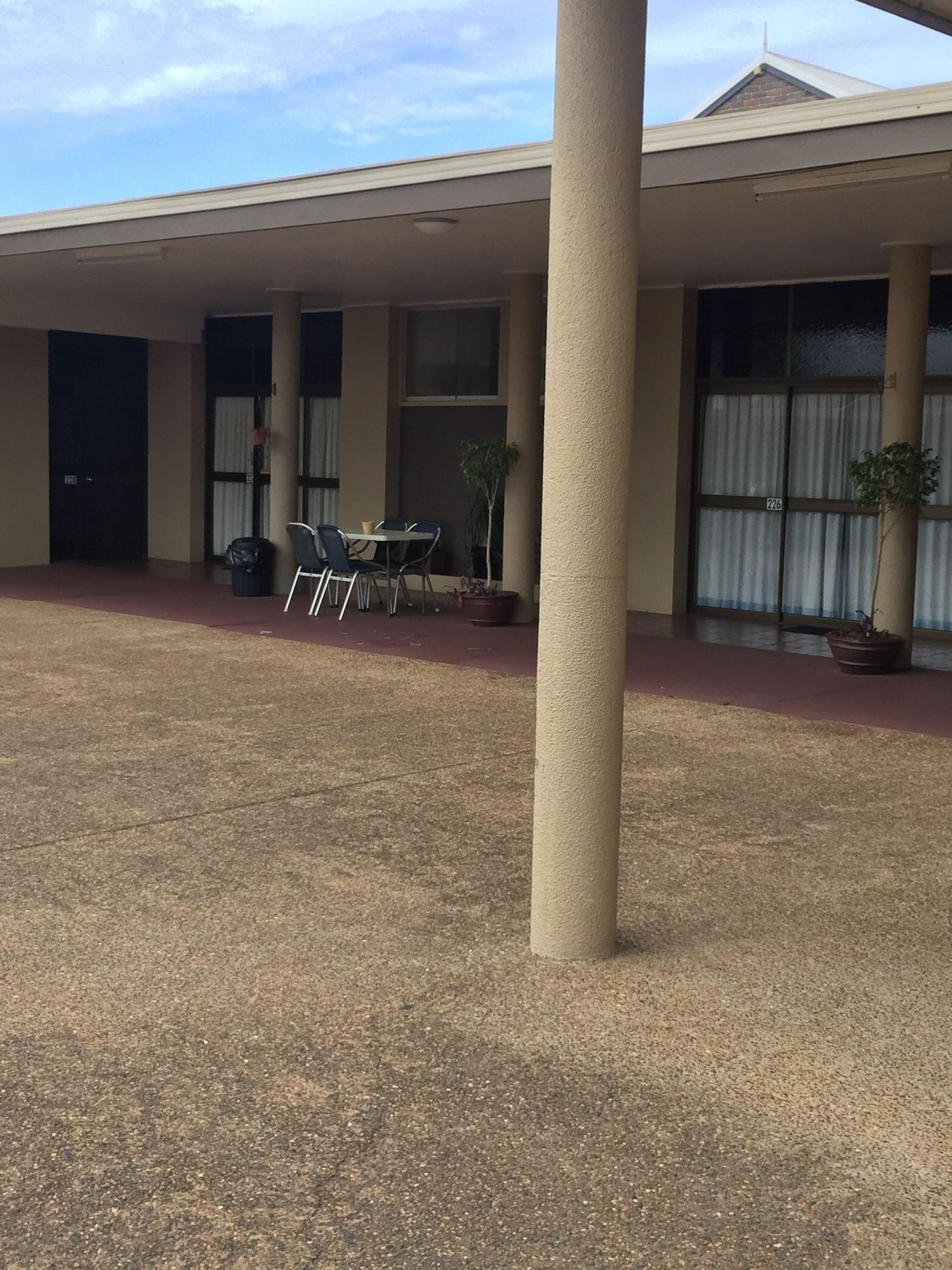 Econo Lodge Park Lane Μπούνταμπεργκ Εξωτερικό φωτογραφία