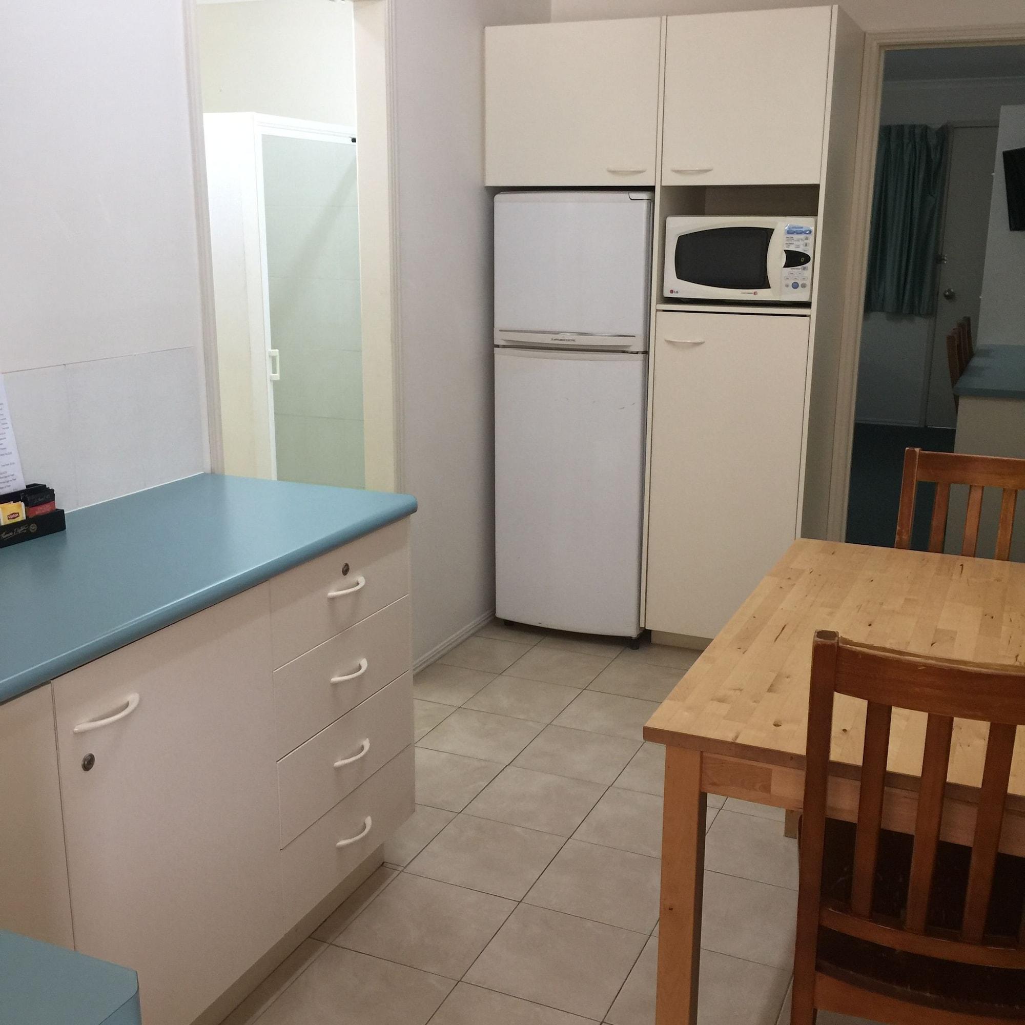 Econo Lodge Park Lane Μπούνταμπεργκ Εξωτερικό φωτογραφία
