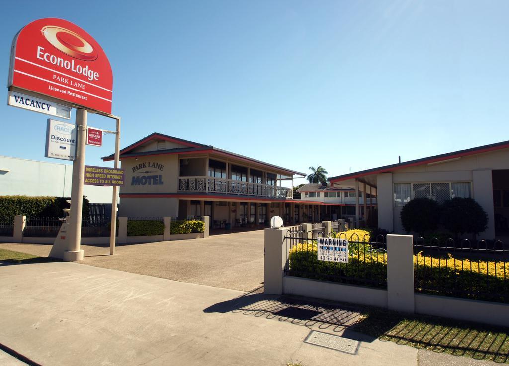 Econo Lodge Park Lane Μπούνταμπεργκ Εξωτερικό φωτογραφία