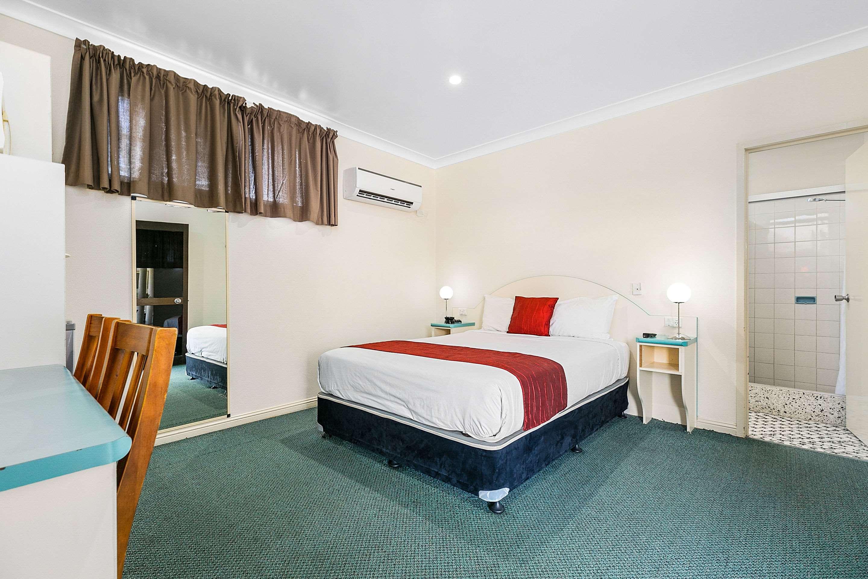Econo Lodge Park Lane Μπούνταμπεργκ Εξωτερικό φωτογραφία